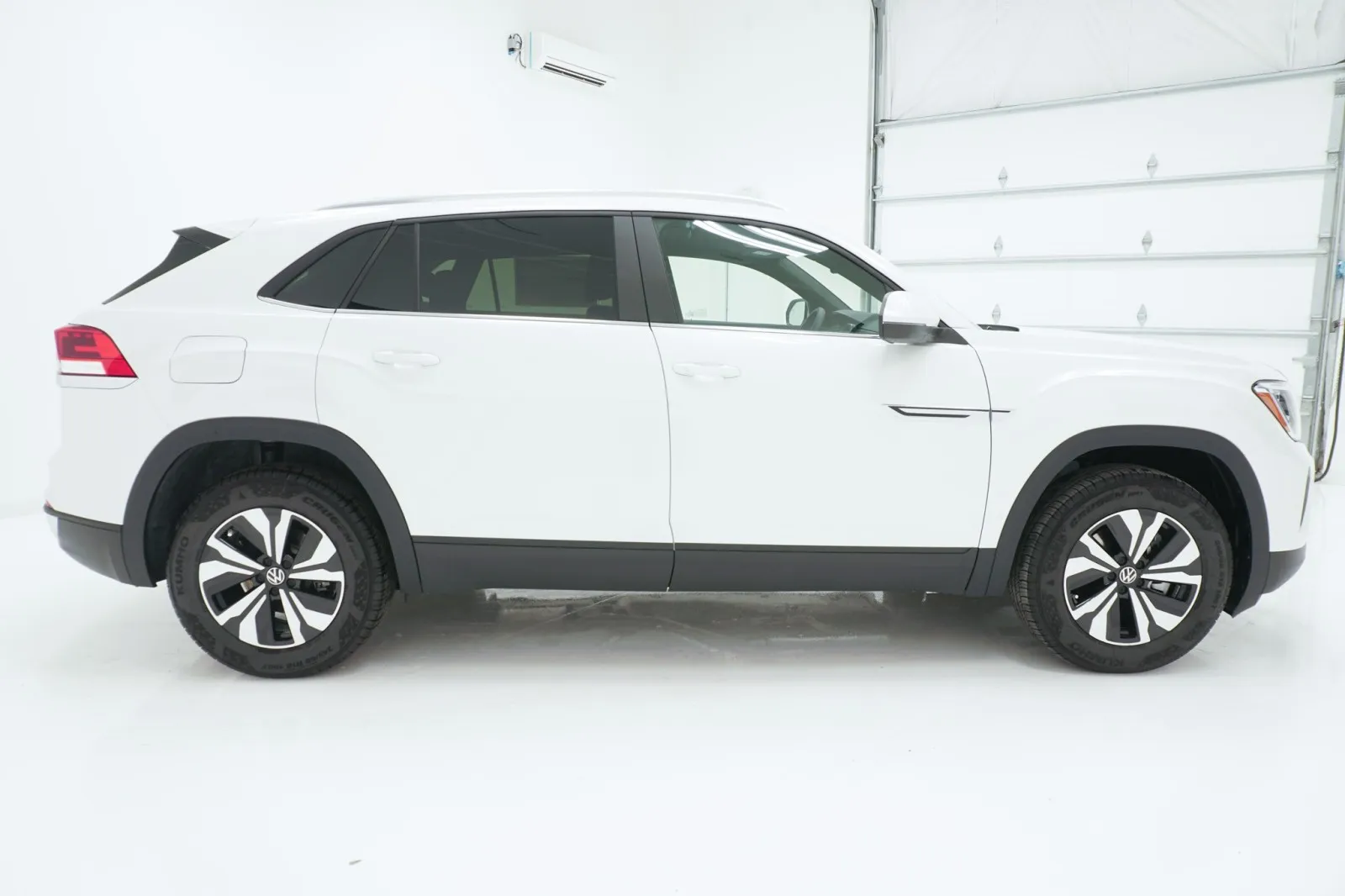 2026 Volkswagen Atlas Cross Sport 2.0T SE