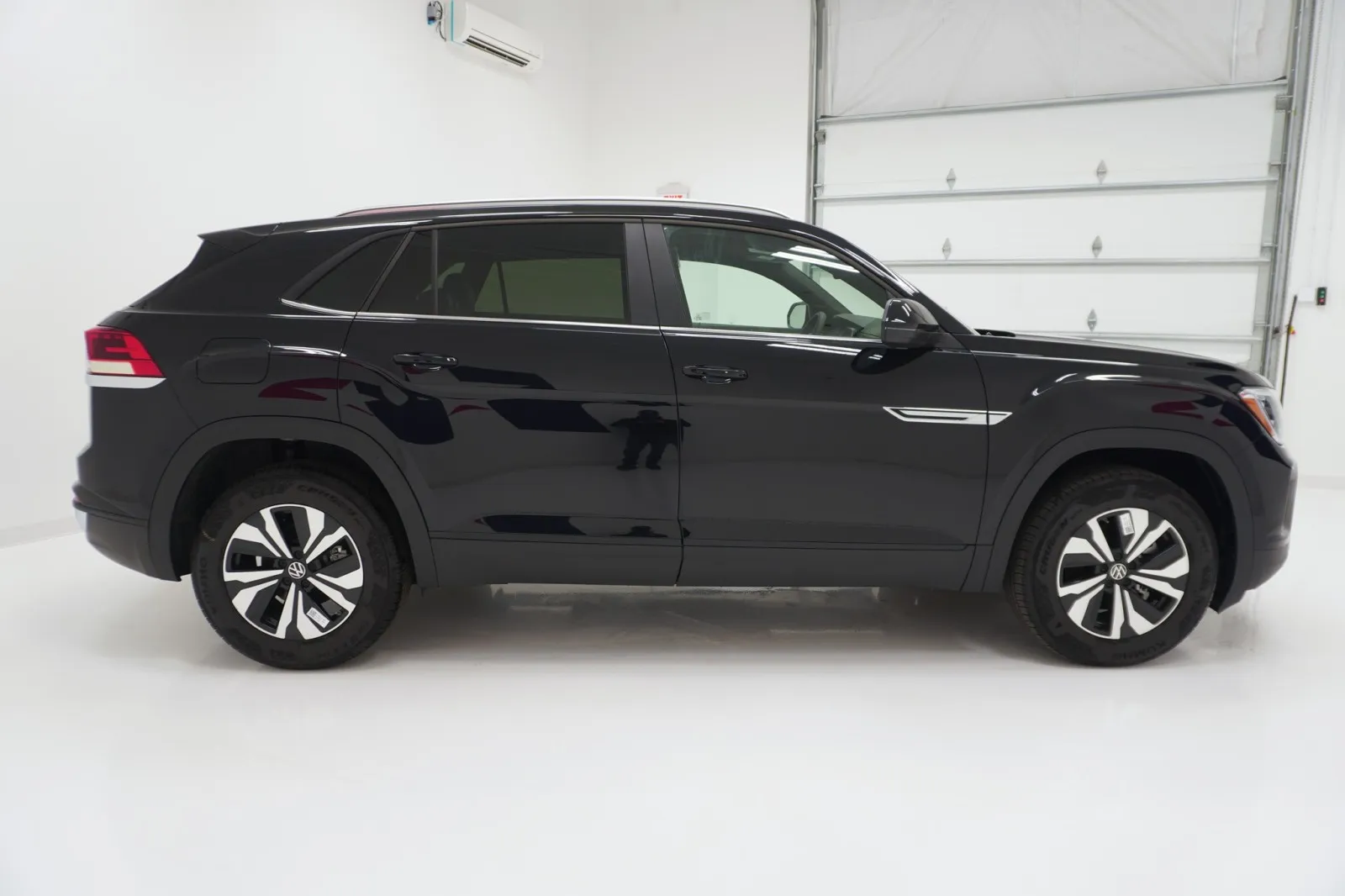 2026 Volkswagen Atlas Cross Sport 2.0T SE