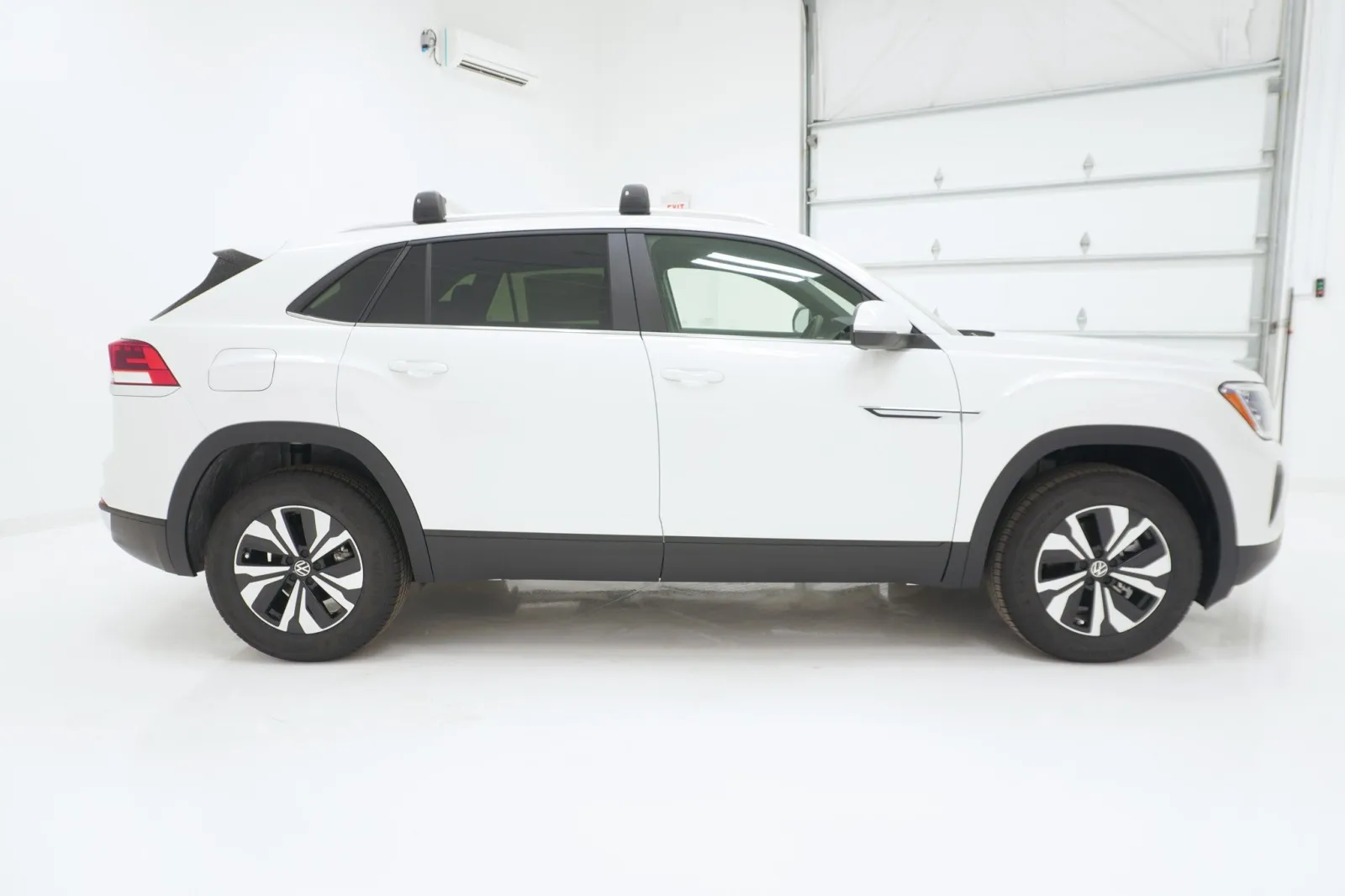 2026 Volkswagen Atlas Cross Sport 2.0T SE