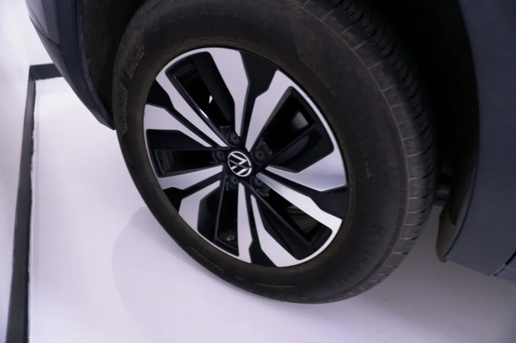 2024 Volkswagen Atlas Cross Sport 2.0T SE