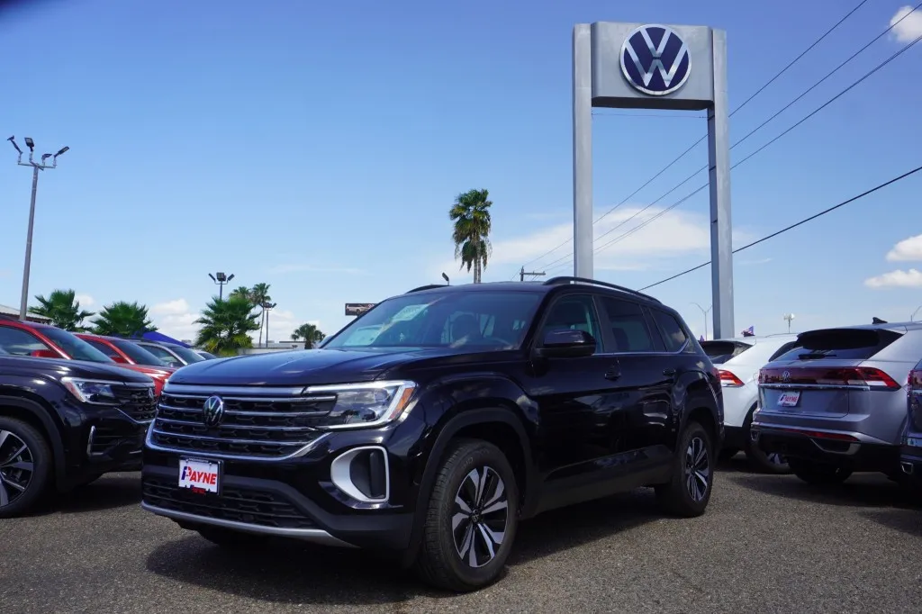 2026 Volkswagen Atlas 2.0T SE