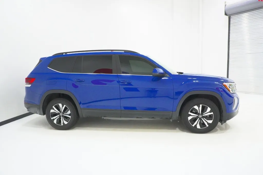 2025 Volkswagen Atlas 2.0T SE