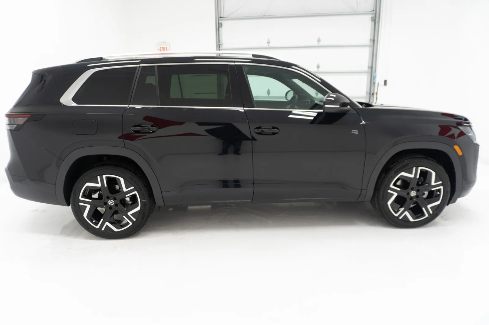 2027 Volkswagen Atlas SEL Premium R-Line