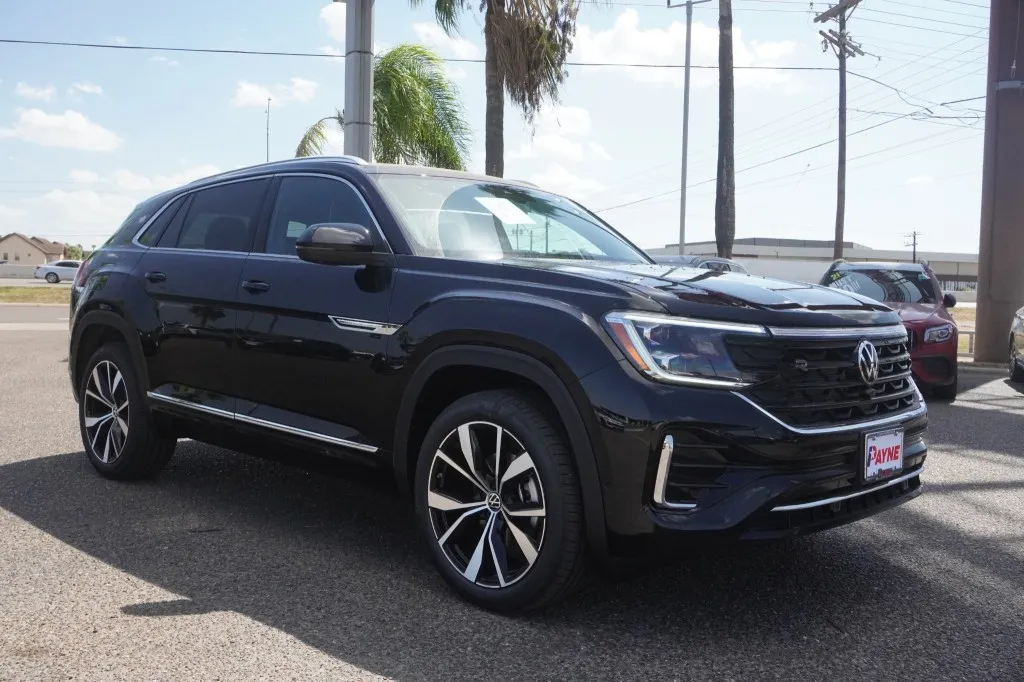 2026 Volkswagen Atlas Cross Sport 2.0T SEL Premium R-Line