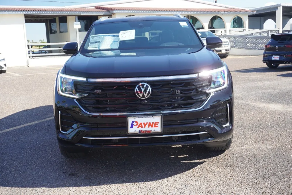 2026 Volkswagen Atlas Cross Sport 2.0T SEL Premium R-Line