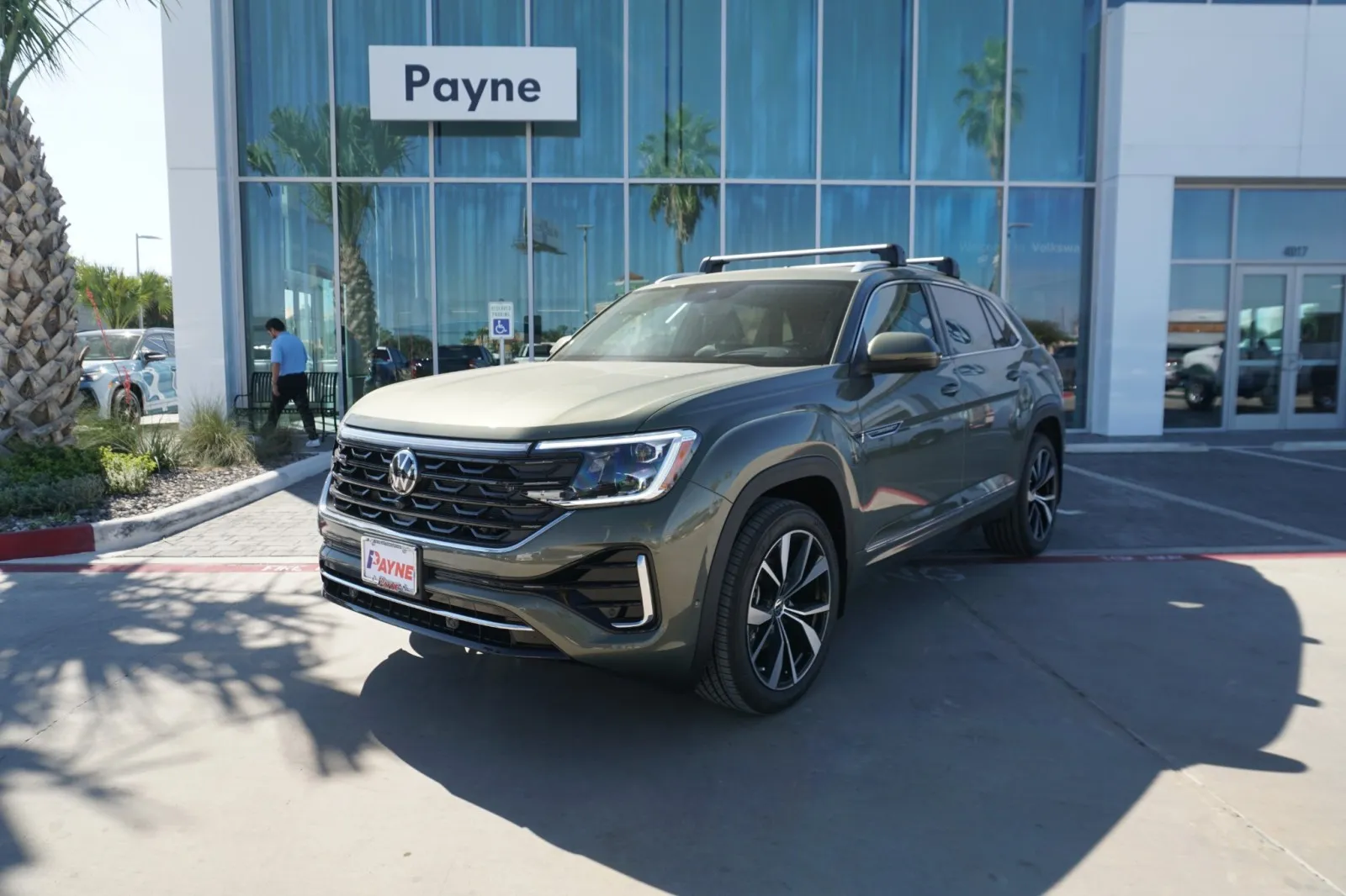 2026 Volkswagen Atlas Cross Sport SEL Premium R-LINE's photo