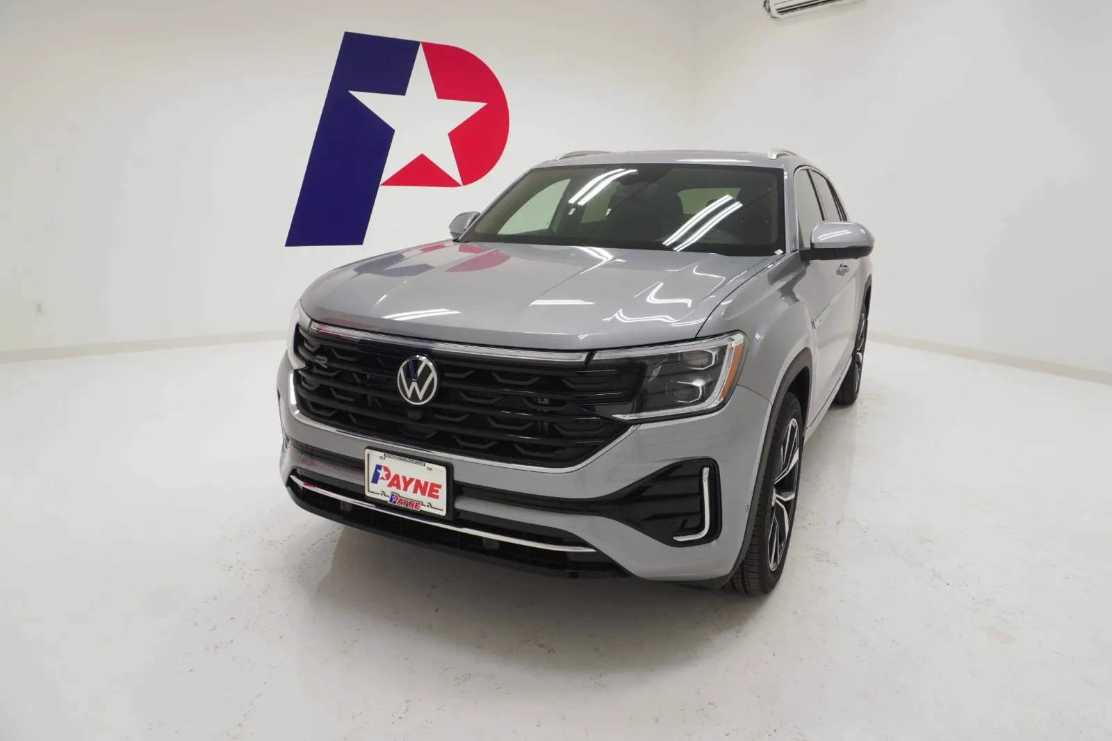 2026 Volkswagen Atlas Cross Sport SEL Premium R-LINE's photo