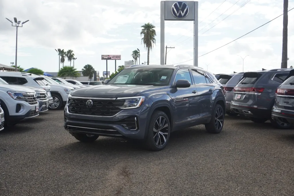 2026 Volkswagen Atlas Cross Sport 2.0T SEL Premium R-Line