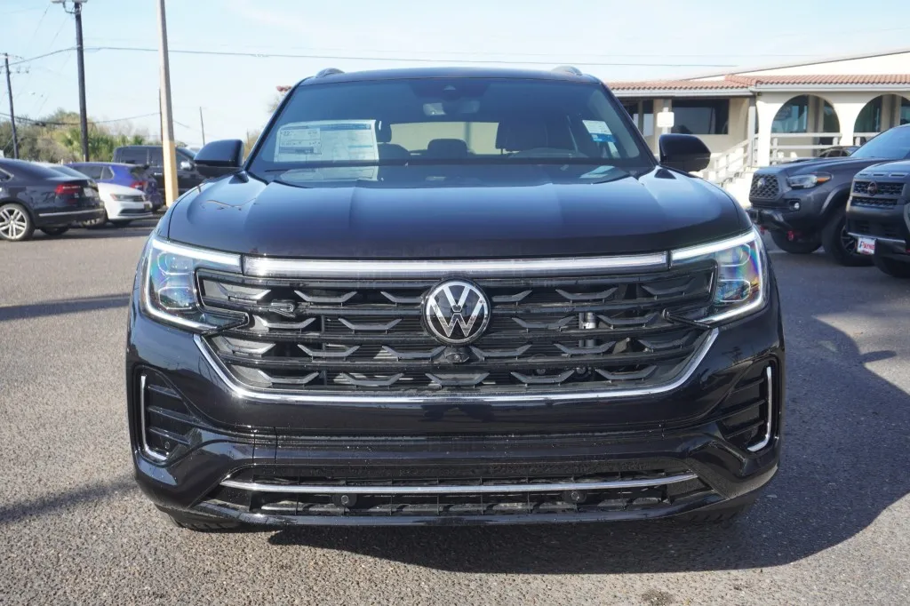 2026 Volkswagen Atlas Cross Sport 2.0T SEL Premium R-Line 2026 Volkswagen Atlas Cross Sport 2.0T SEL Premium R-Line