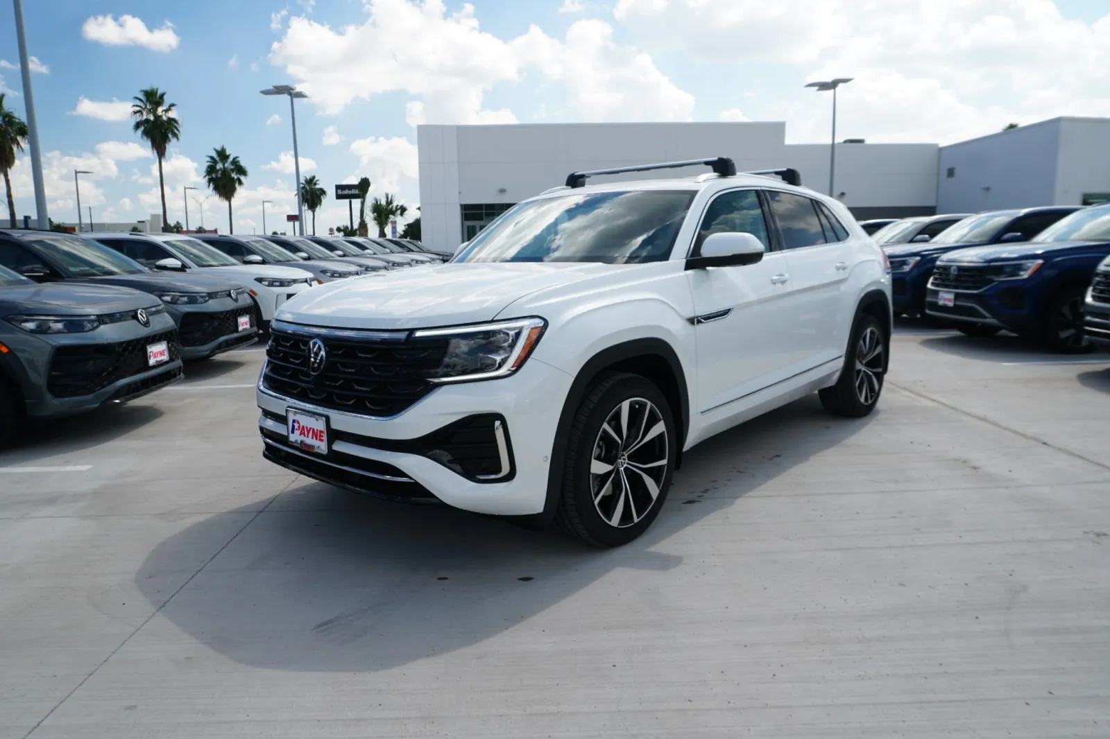 2026 Volkswagen Atlas Cross Sport 2.0T SEL Premium R-Line