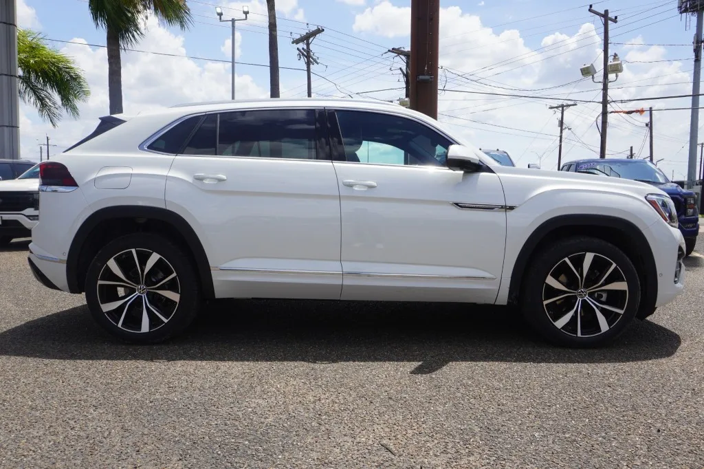 2026 Volkswagen Atlas Cross Sport 2.0T SEL Premium R-Line