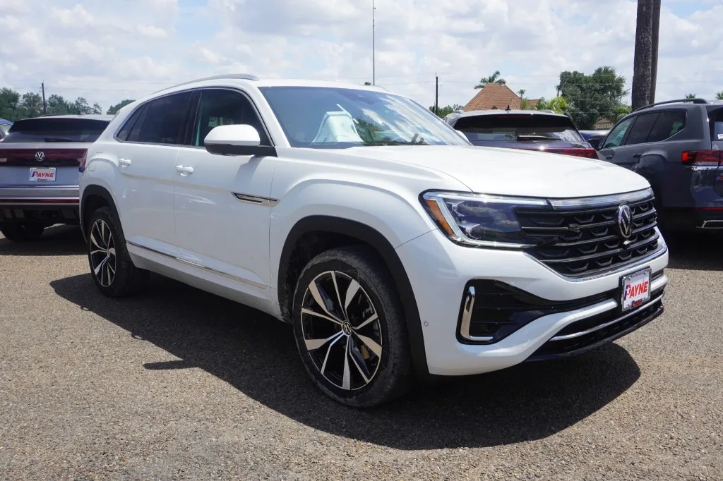 2026 Volkswagen Atlas Cross Sport 2.0T SEL Premium R-Line