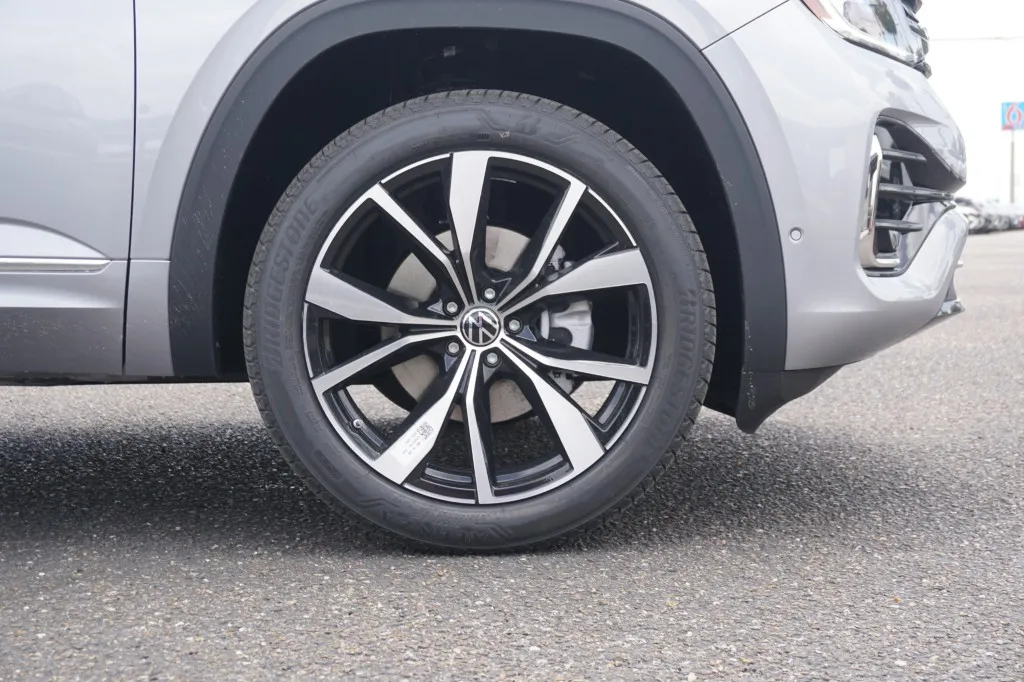 2024 Volkswagen Atlas Cross Sport 2.0T SEL Premium R-Line 2024 Volkswagen Atlas Cross Sport 2.0T SEL Premium R-Line