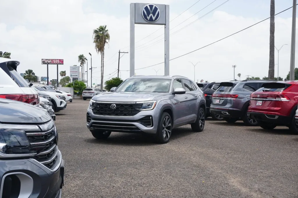 2024 Volkswagen Atlas Cross Sport 2.0T SEL Premium R-Line