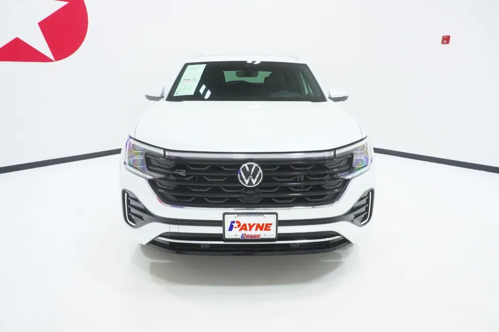 2024 Volkswagen Atlas Cross Sport 2.0T SEL Premium R-Line