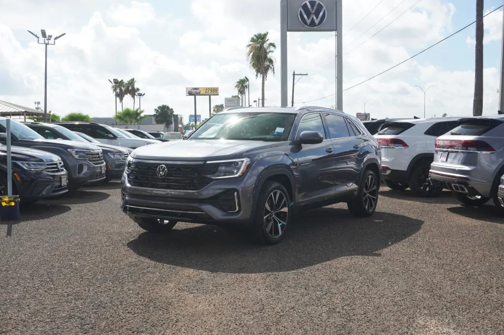 2025 Volkswagen Atlas Cross Sport 2.0T SEL Premium R-Line