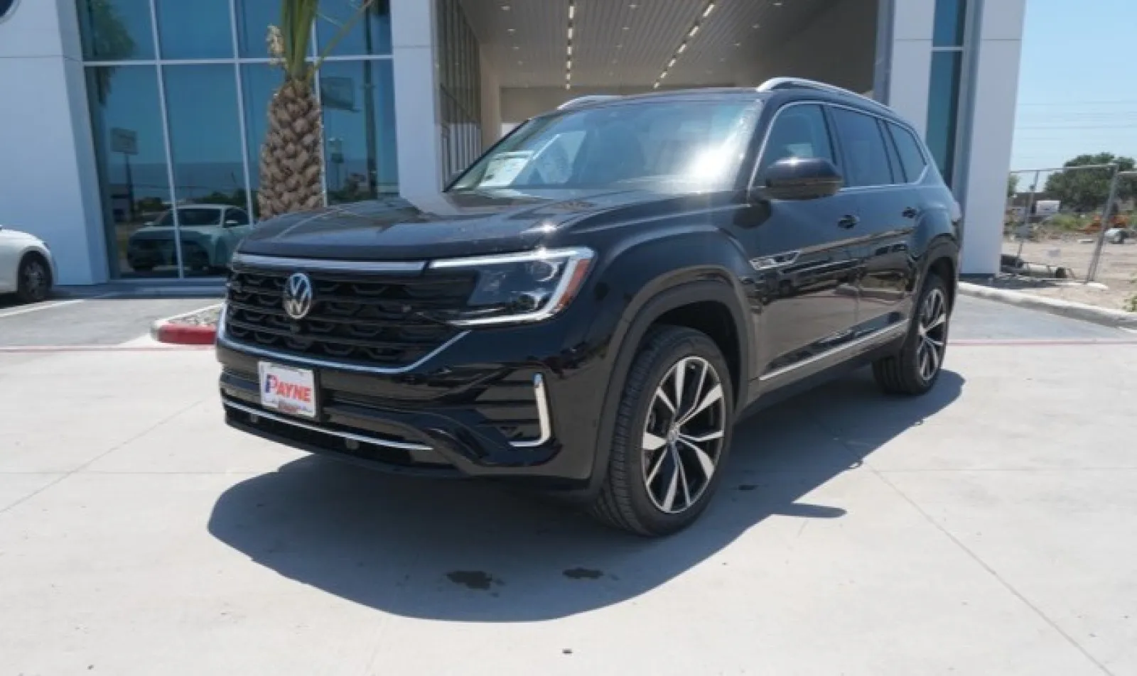 2026 Volkswagen Atlas 2.0T SEL Premium R-Line
