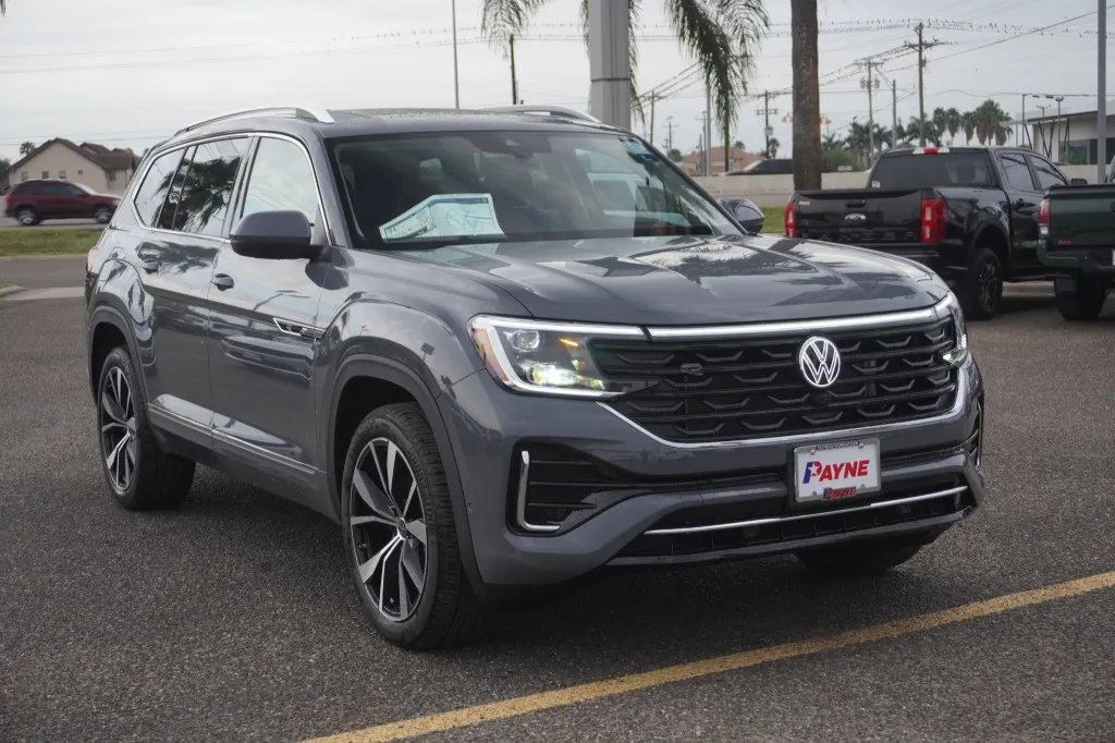 2026 Volkswagen Atlas 2.0T SEL Premium R-Line