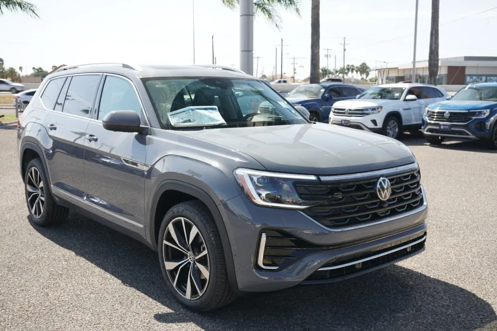 2026 Volkswagen Atlas 2.0T SEL Premium R-Line