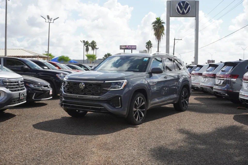 2025 Volkswagen Atlas 2.0T SEL Premium R-Line