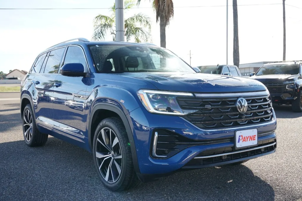 2025 Volkswagen Atlas 2.0T SEL Premium R-Line
