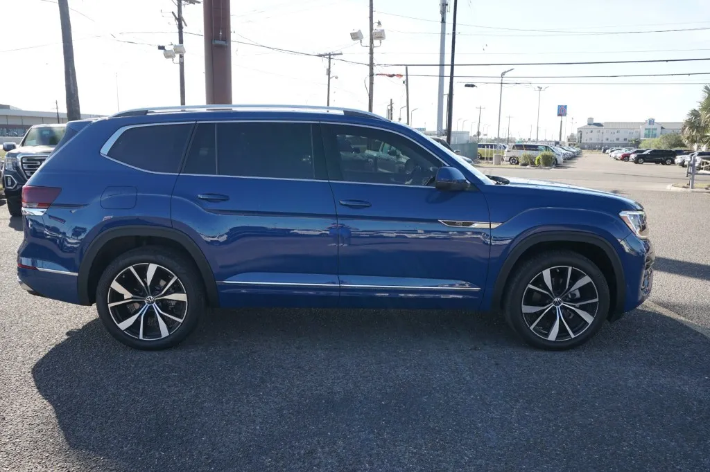 2025 Volkswagen Atlas 2.0T SEL Premium R-Line