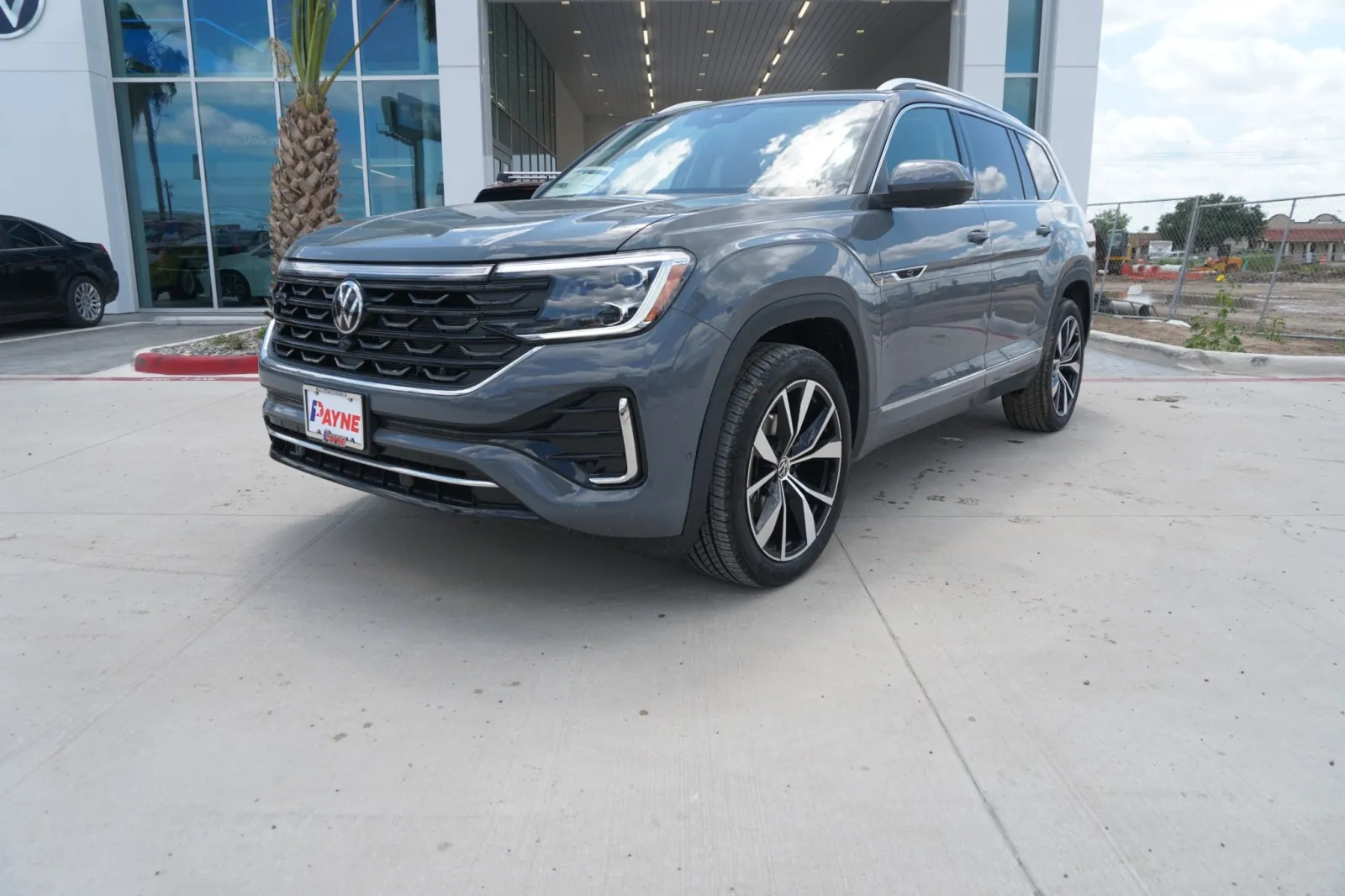 2025 Volkswagen Atlas 2.0T SEL Premium R-Line