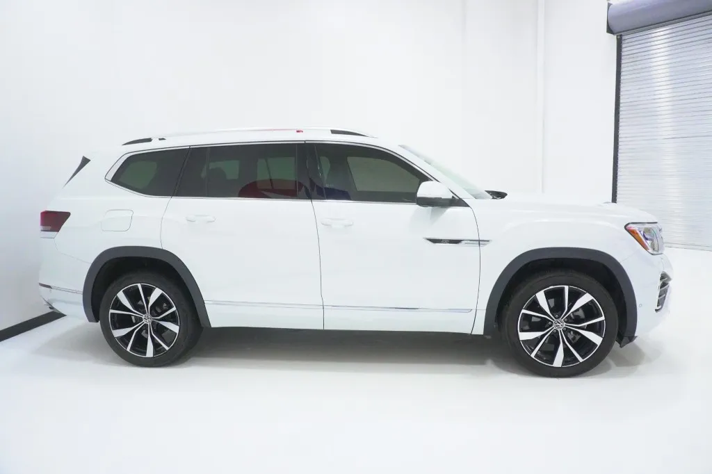 2025 Volkswagen Atlas 2.0T SEL Premium R-Line 2025 Volkswagen Atlas 2.0T SEL Premium R-Line