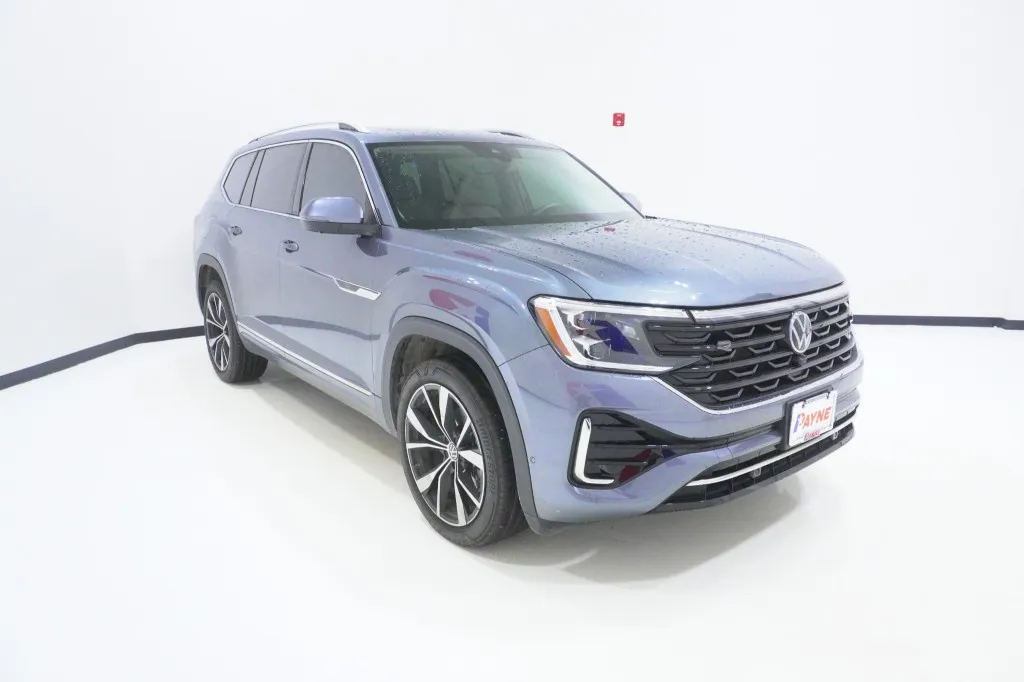 2025 Volkswagen Atlas 2.0T SEL Premium R-Line