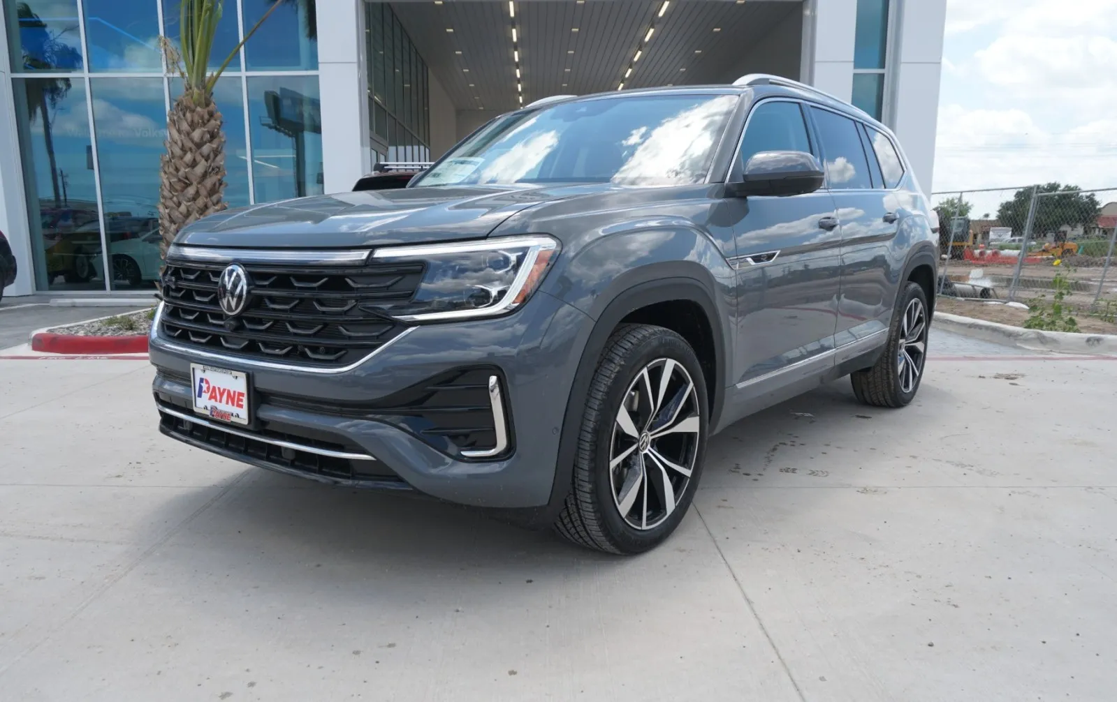 2025 Volkswagen Atlas 2.0T SEL Premium R-Line
