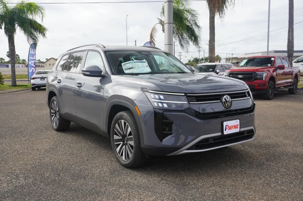 2027 Volkswagen Atlas SE w/Technology