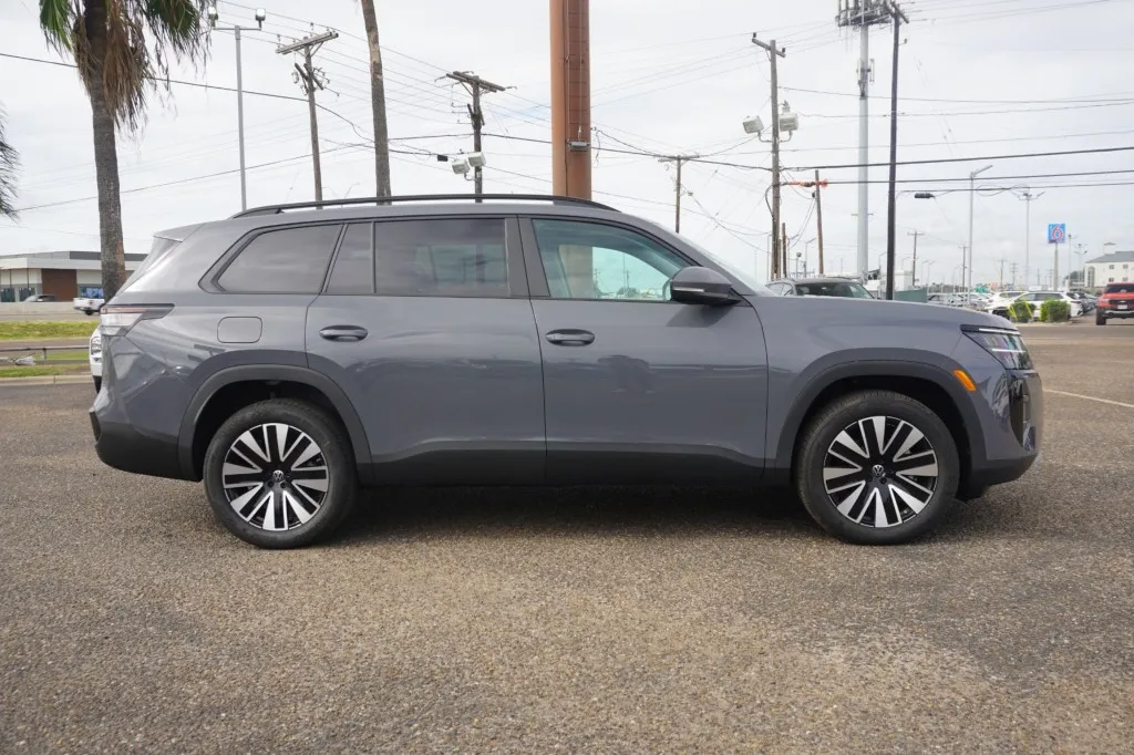 2027 Volkswagen Atlas SE w/Technology