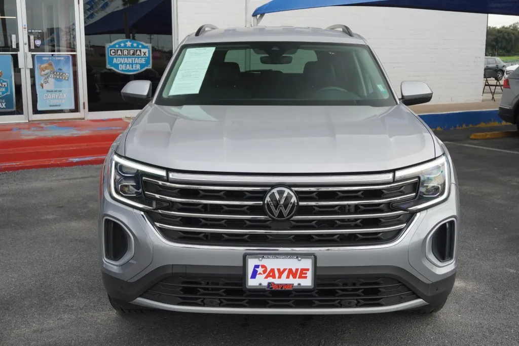 2025 Volkswagen Atlas 2.0T SE w/Technology