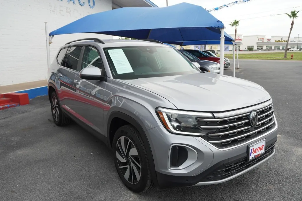 2025 Volkswagen Atlas 2.0T SE w/Technology