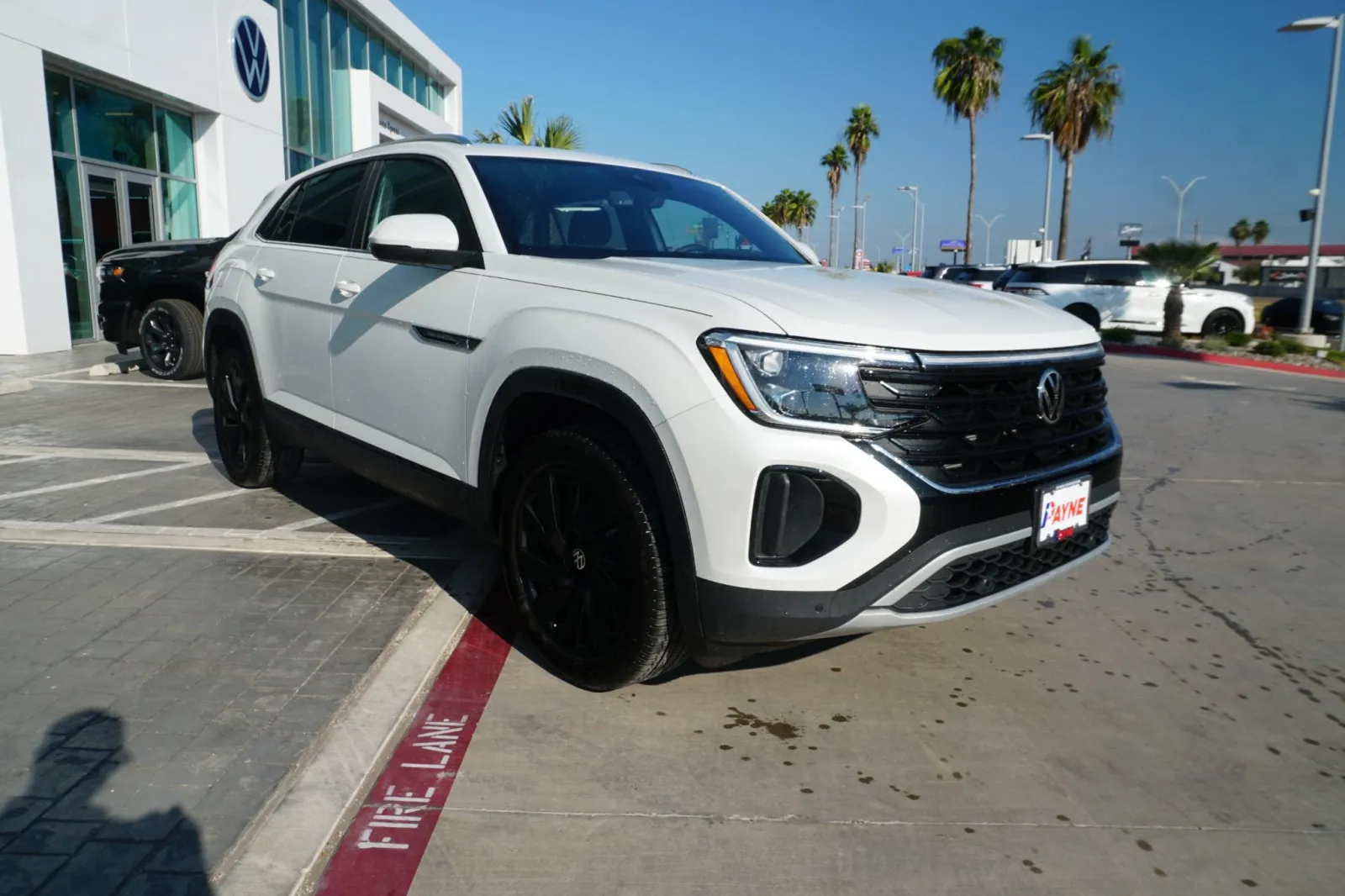2026 Volkswagen Atlas Cross Sport 2.0T SE w/Technology