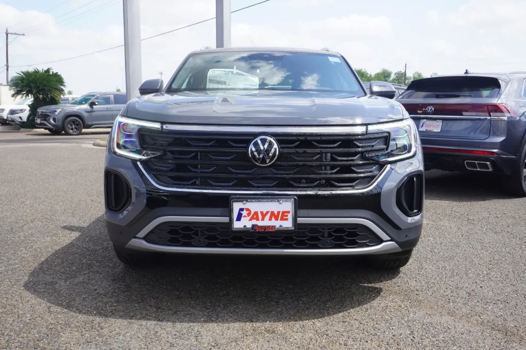 2026 Volkswagen Atlas Cross Sport 2.0T SE w/Technology