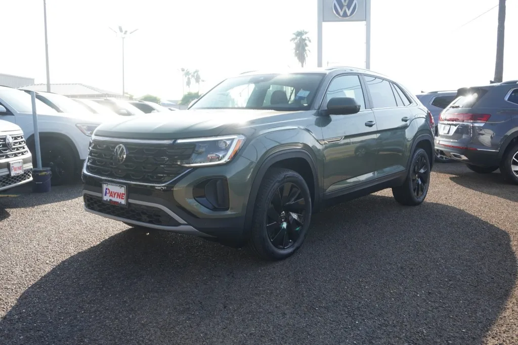 2026 Volkswagen Atlas Cross Sport 2.0T SE w/Technology