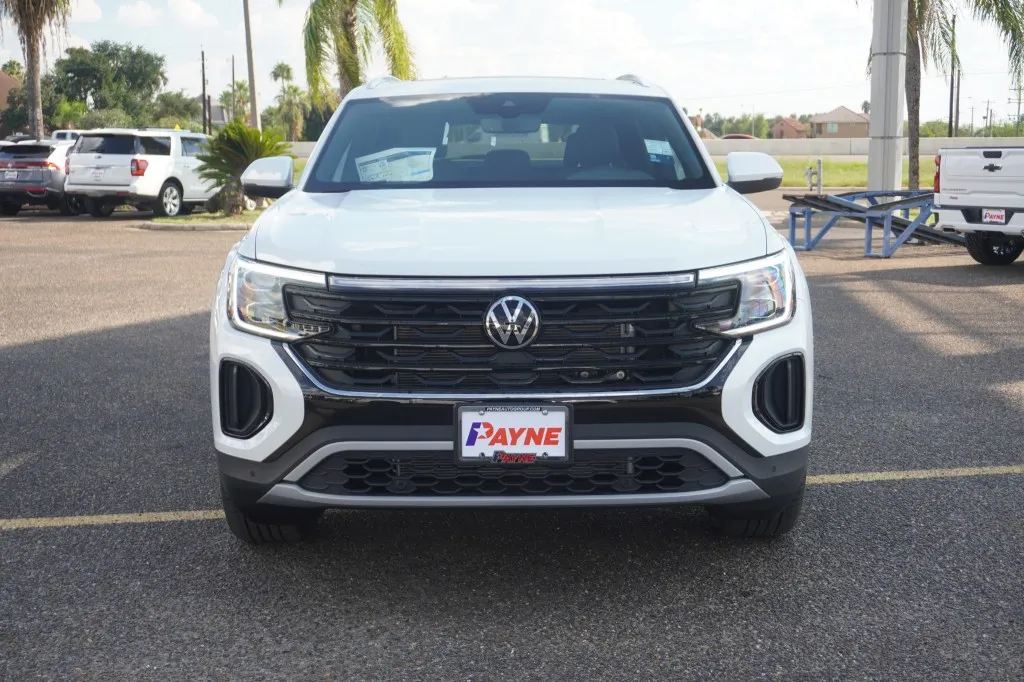 2026 Volkswagen Atlas Cross Sport 2.0T SE w/Technology