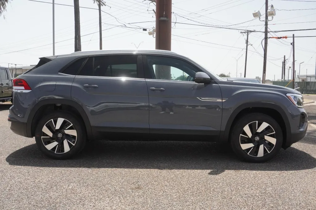 2026 Volkswagen Atlas Cross Sport 2.0T SE w/Technology 2026 Volkswagen Atlas Cross Sport 2.0T SE w/Technology