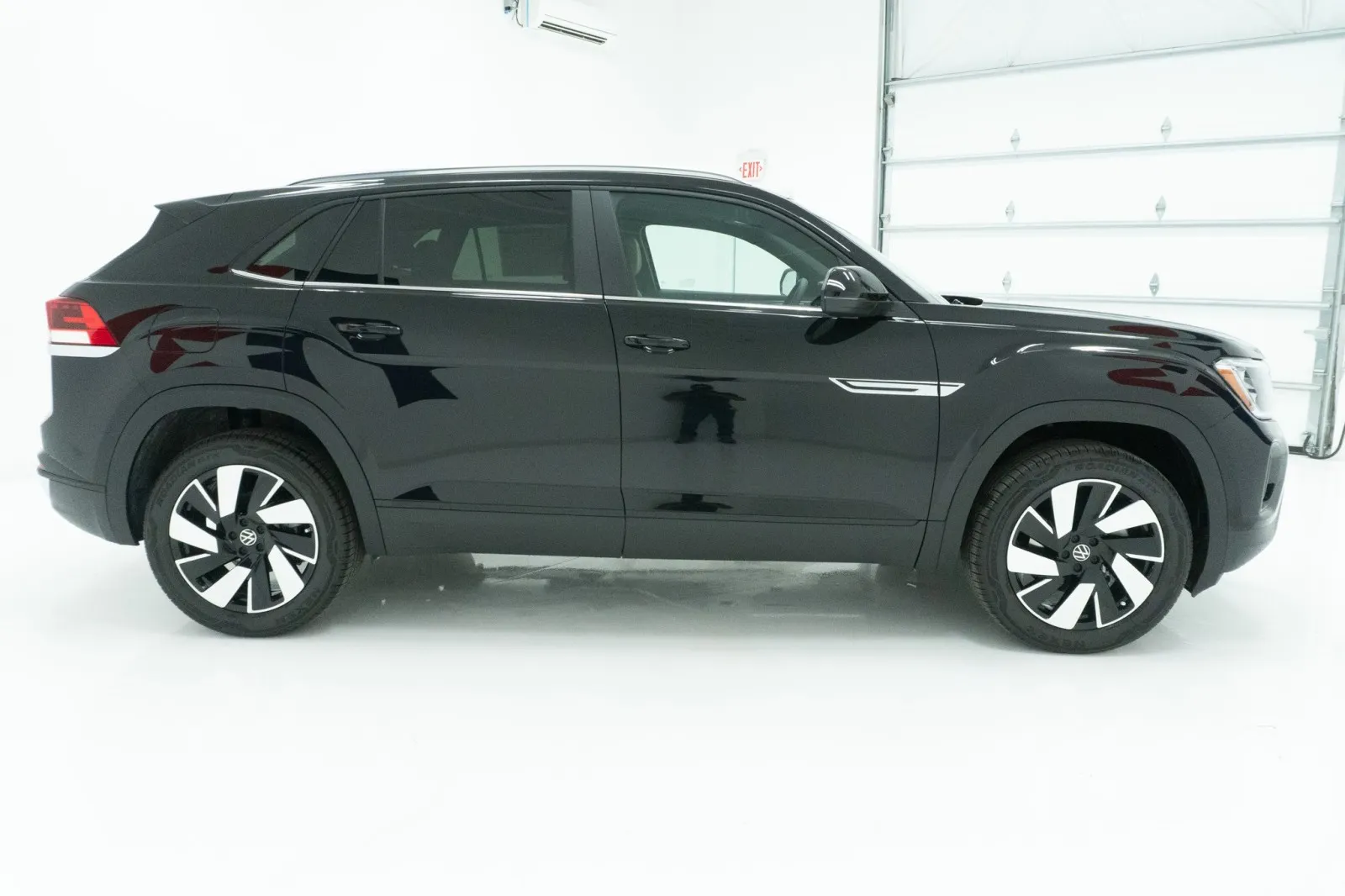 2026 Volkswagen Atlas Cross Sport 2.0T SE w/Technology 2026 Volkswagen Atlas Cross Sport 2.0T SE w/Technology