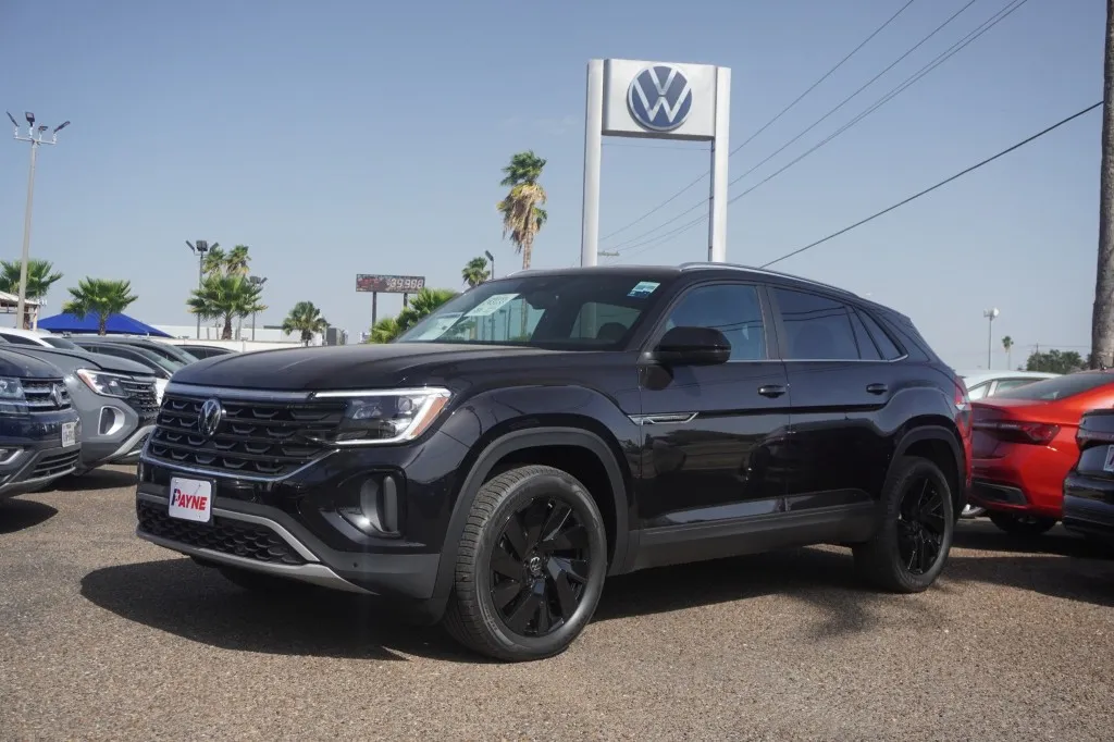 2026 Volkswagen Atlas Cross Sport 2.0T SE w/Technology