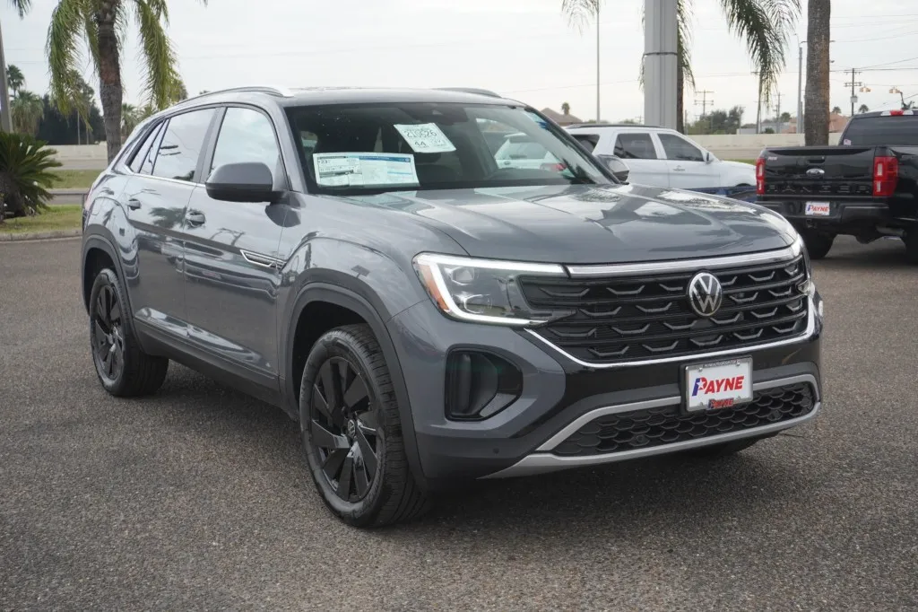 2026 Volkswagen Atlas Cross Sport 2.0T SE w/Technology