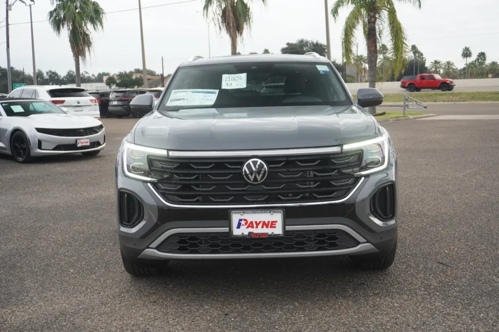 2026 Volkswagen Atlas Cross Sport 2.0T SE w/Technology