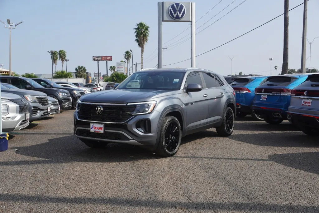 2025 Volkswagen Atlas Cross Sport 2.0T SE w/Technology