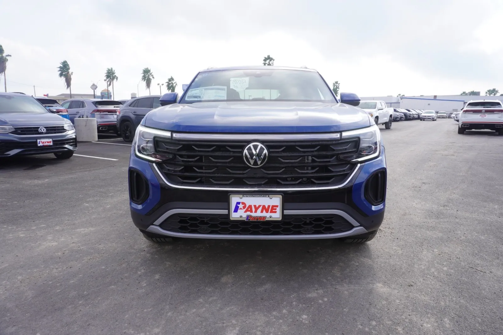 2025 Volkswagen Atlas Cross Sport 2.0T SE w/Technology