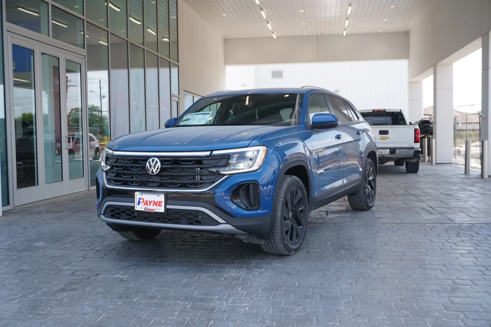 2025 Volkswagen Atlas Cross Sport 2.0T SE w/Technology