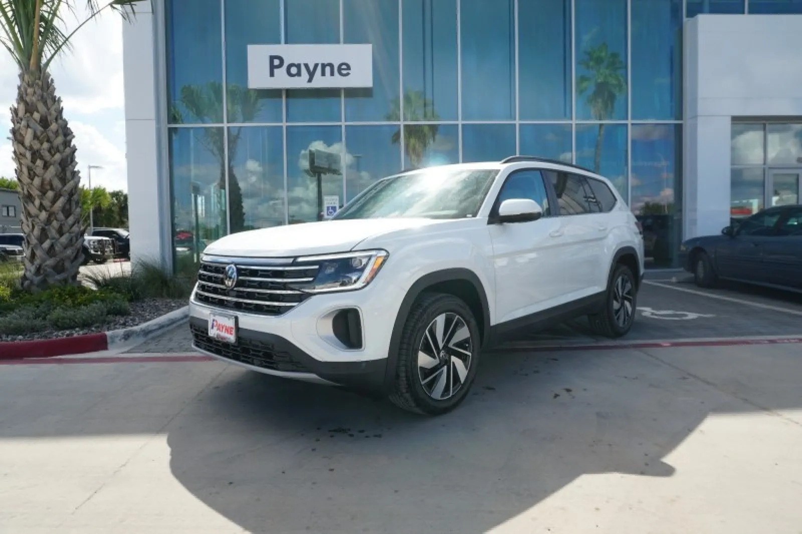 2026 Volkswagen Atlas 2.0T SE w/Technology