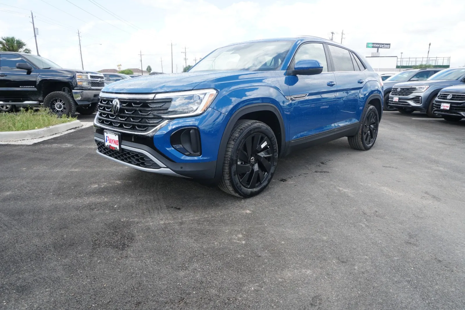 2025 Volkswagen Atlas 2.0T SE w/Technology