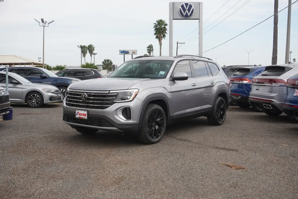 2025 Volkswagen Atlas 2.0T SE w/Technology