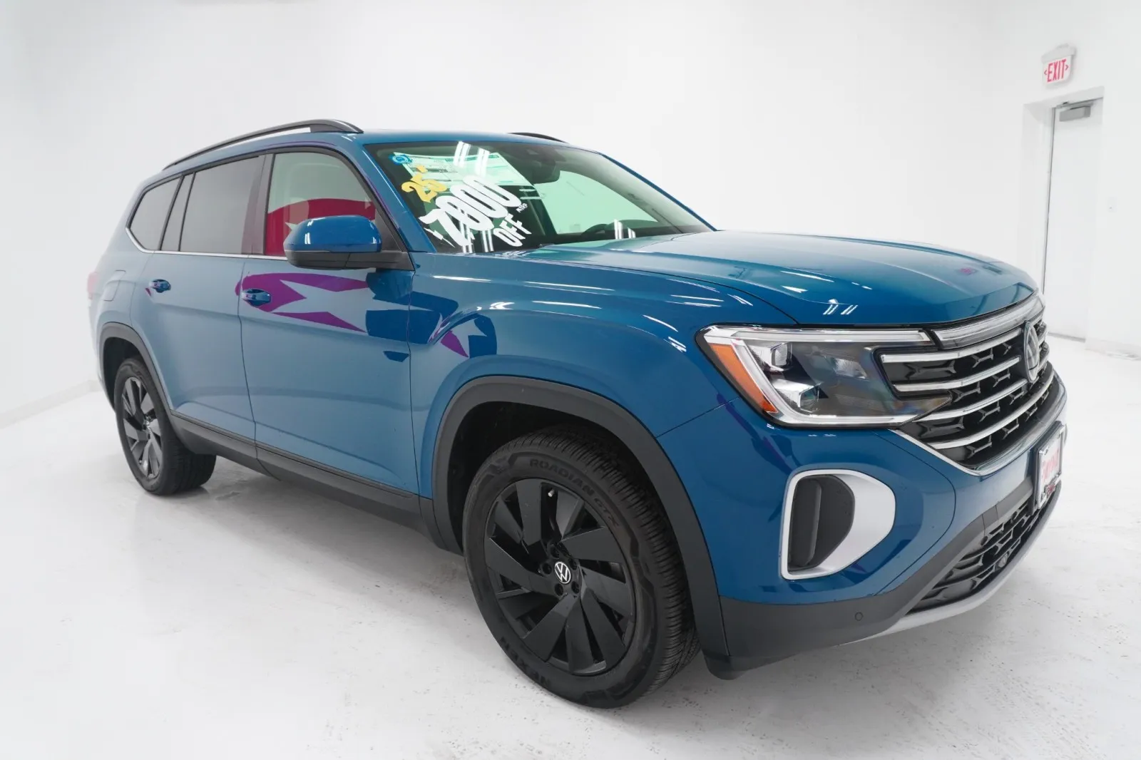 2025 Volkswagen Atlas 2.0T SE w/Technology